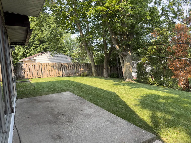 443 Overlook Dr — Photo 13