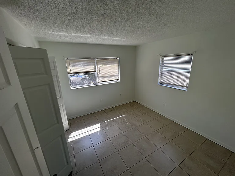 7029 Hibiscus Ave S #1 — Photo 11