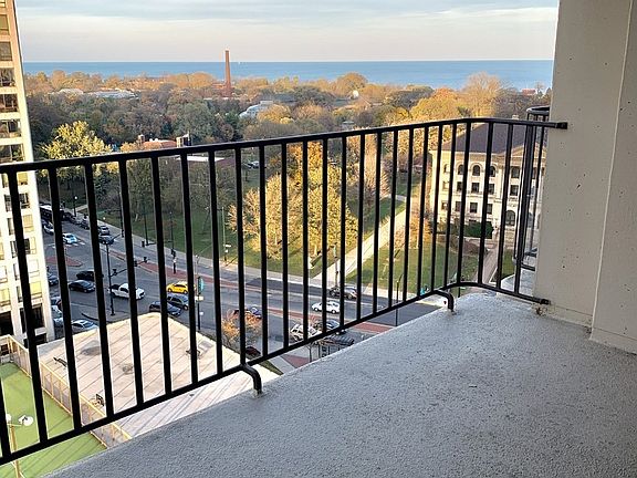 4th image of 1960 N Lincoln Park W APT 1212