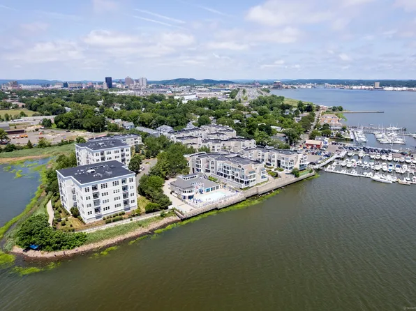 74 Harbour Close #74, New Haven, CT 06519