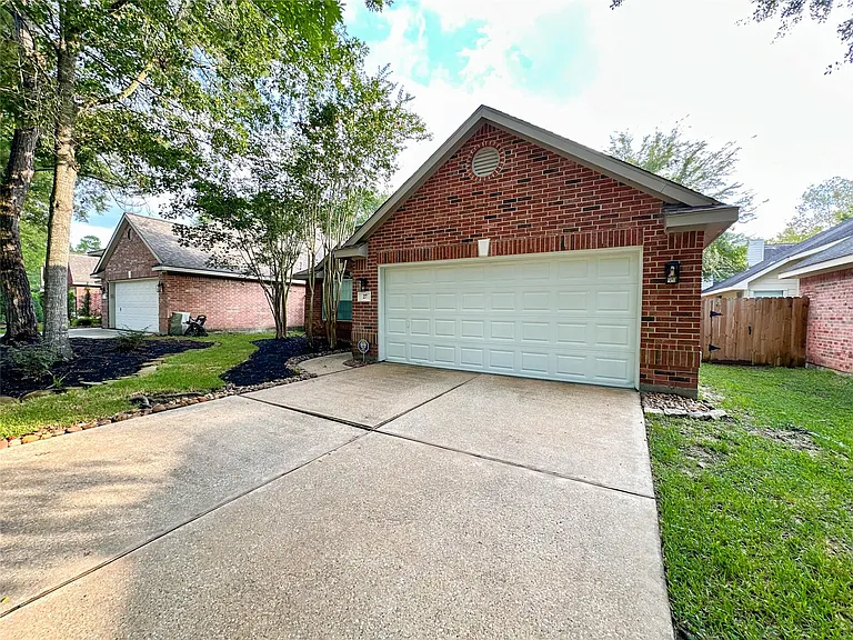 27 Auburn Path Dr — Photo 3