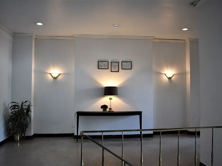 25 Washington Ave — Photo 8
