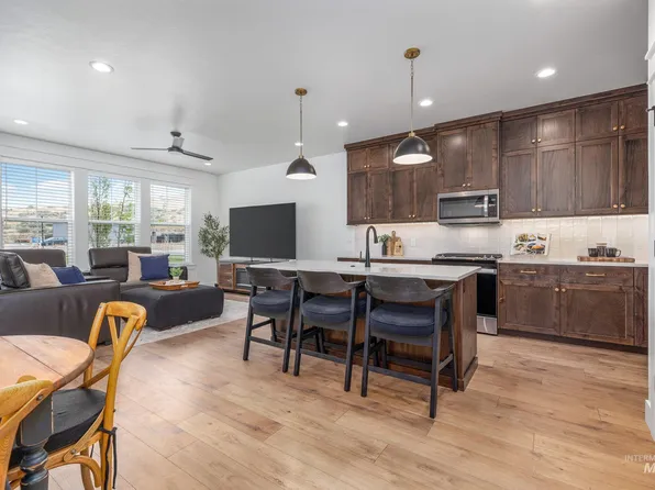 6200 N Holly Springs Ln, Eagle, ID 83616