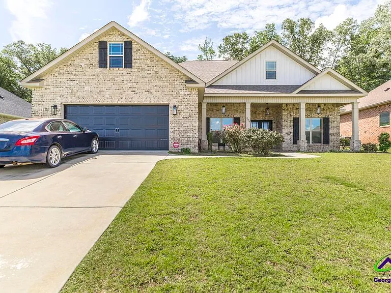 306 Rustic Live Oak Trl — Photo 2