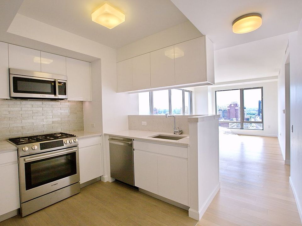 1st image of 13835 39th Ave APT 10G