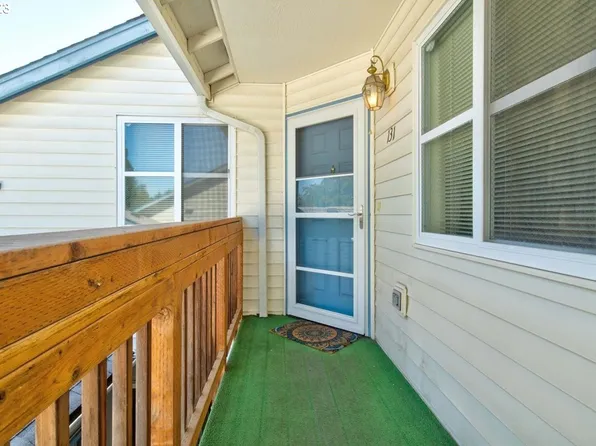 4792 Lancaster Dr NE APT 131, Salem, OR 97305
