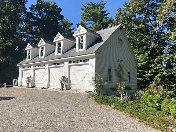 3rd image of 1 Donnelly Dr