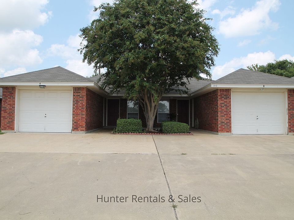 1st image of 919A Rosewood Dr