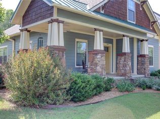 1834 N Best Friend Ln, Fayetteville, AR 72704
