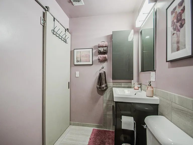 1336 E Orange St — Photo 11