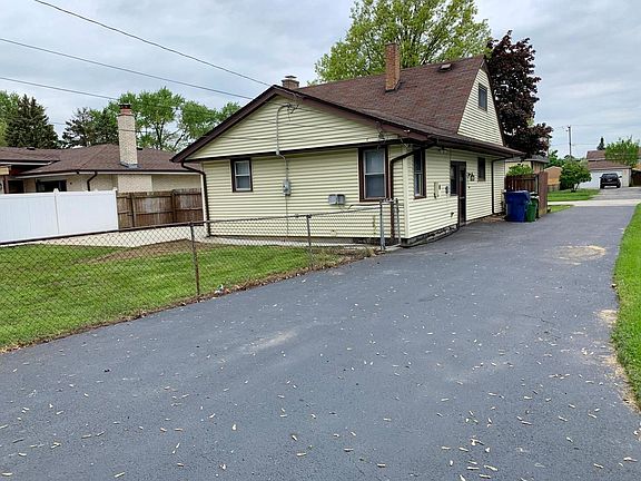 3rd image of 9541 S Moody Ave