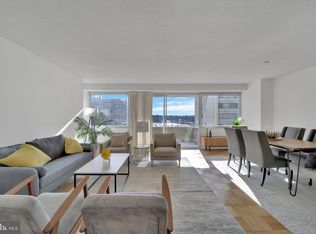 5500 Friendship Blvd APT 1210N, Chevy Chase, MD 20815