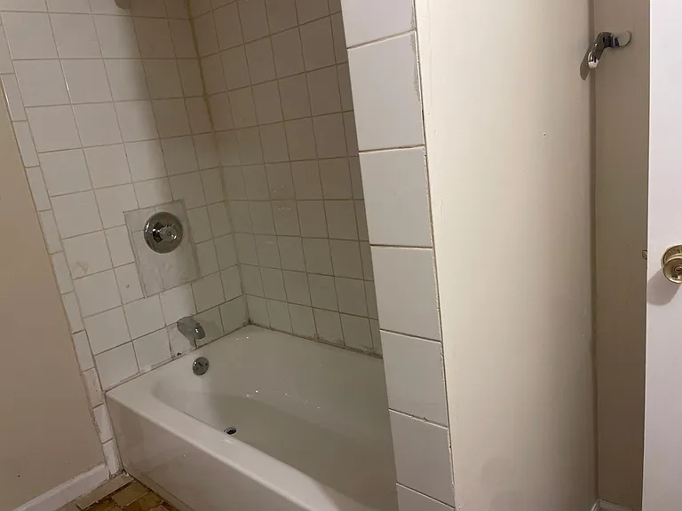 1711 S Morgan St — Photo 3