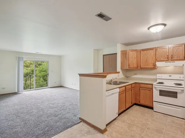 Maple Leaf Apartments