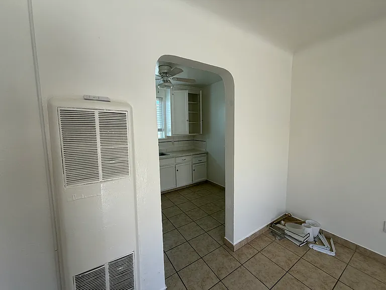 7609B California Ave #B — Photo 7
