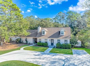 19 Springfield Rd, Pawleys Island, SC 29585