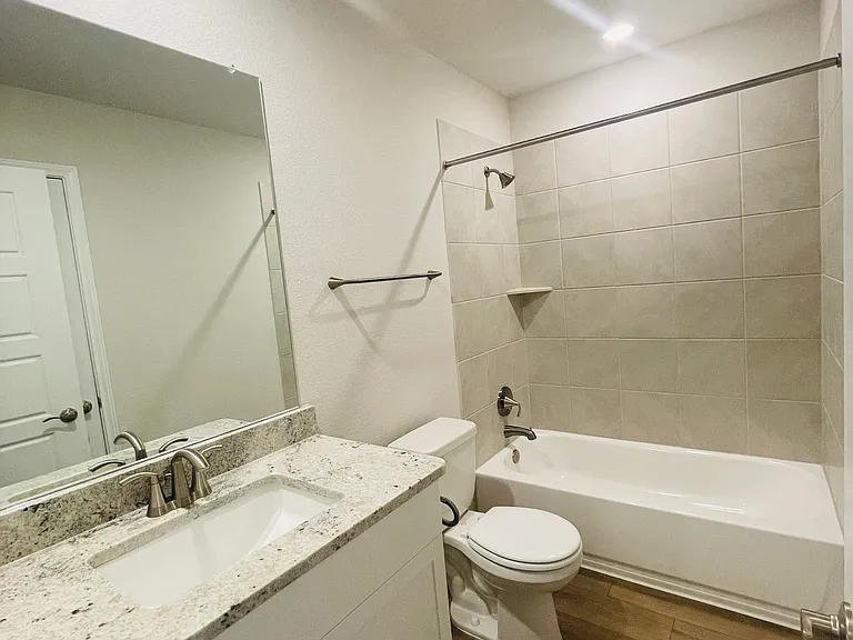 17604 Pepperwood Cv — Photo 10