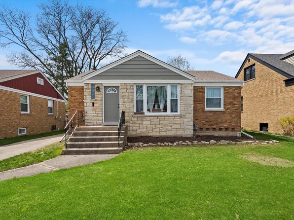 2332 S 5th Ave, Riverside, IL 60546