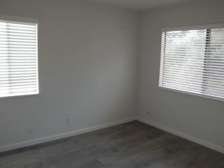 733 N Voluntario St — Photo 16