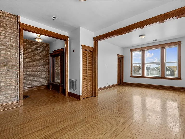 3401 W Armitage Ave #2 — Photo 6