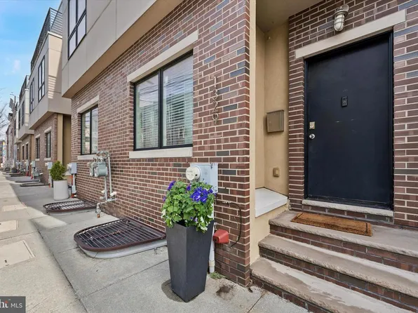 1329 N Howard St, Philadelphia, PA 19122
