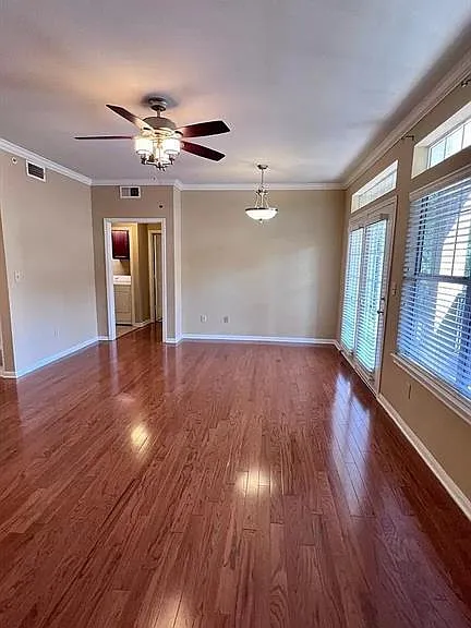 9525 N Capital Of Texas Hwy #422 — Photo 2