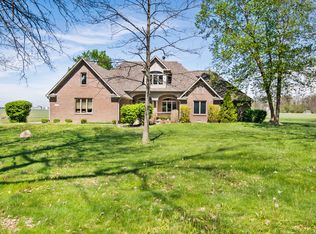 5577 N Beech Tree Dr, Greenfield, IN 46140