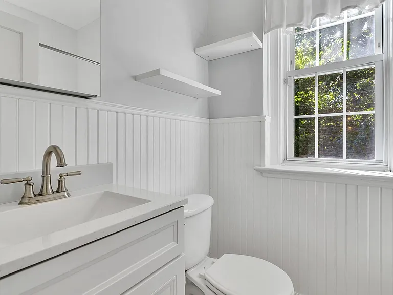 300 Commonwealth Ave #1 — Photo 15