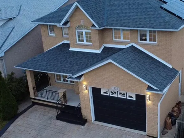 1429 Upper Sherman Ave, Hamilton, ON L8W 1C4