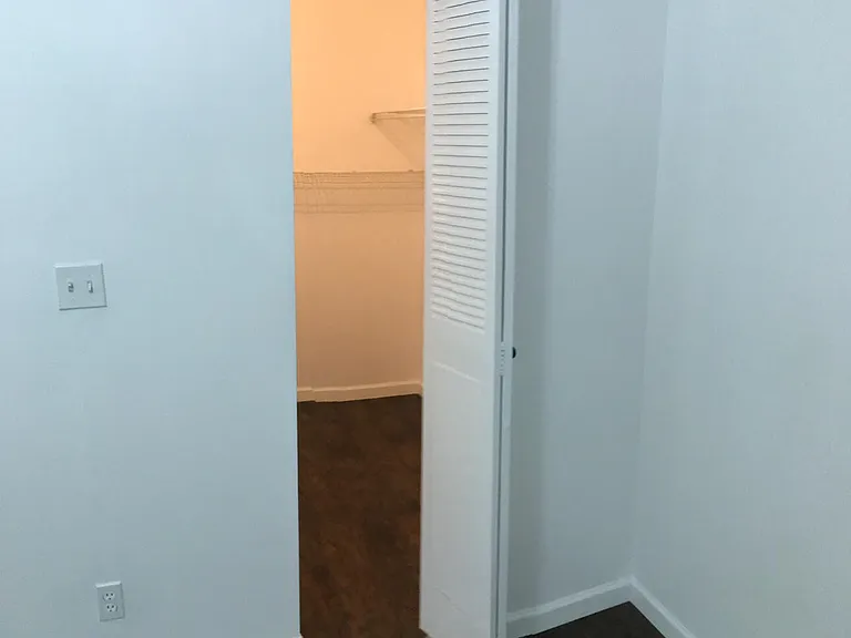 700 Village Green Ct #302 — Photo 6