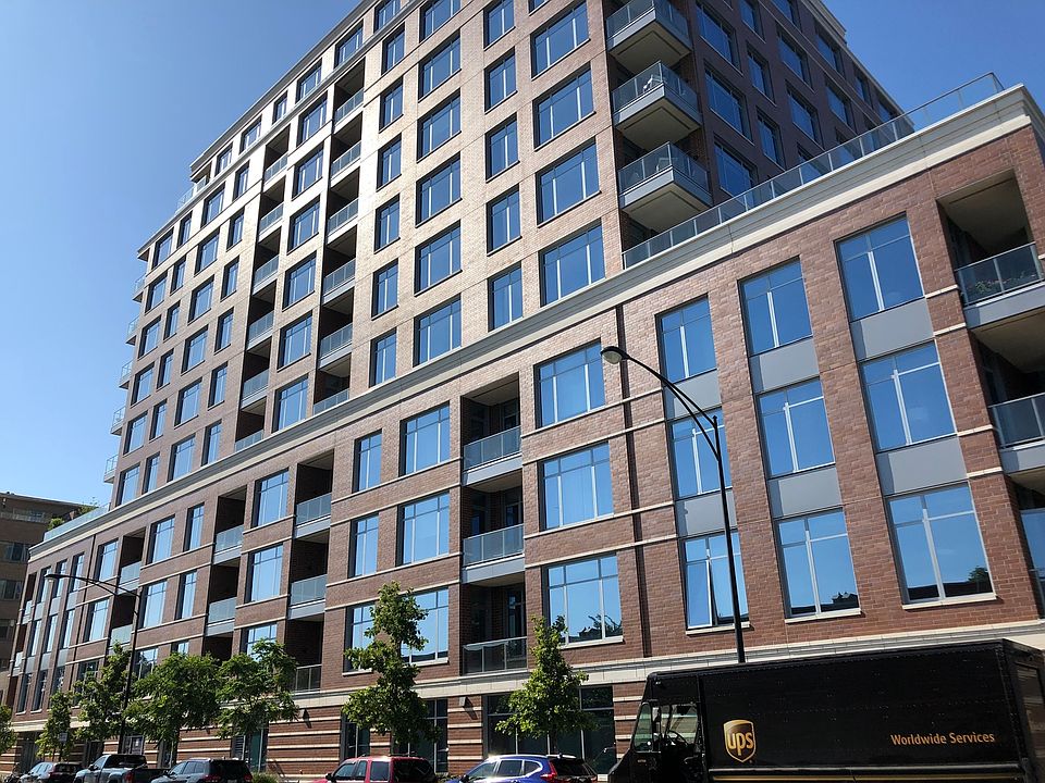 1st image of 540 W Webster Ave APT 209