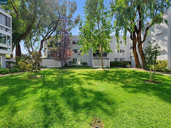2nd image of 1091 Shell Blvd APT 5