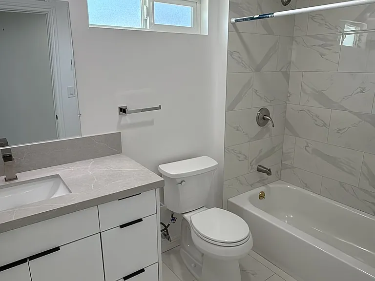 515 N Mariposa Ave #3/4 — Photo 4