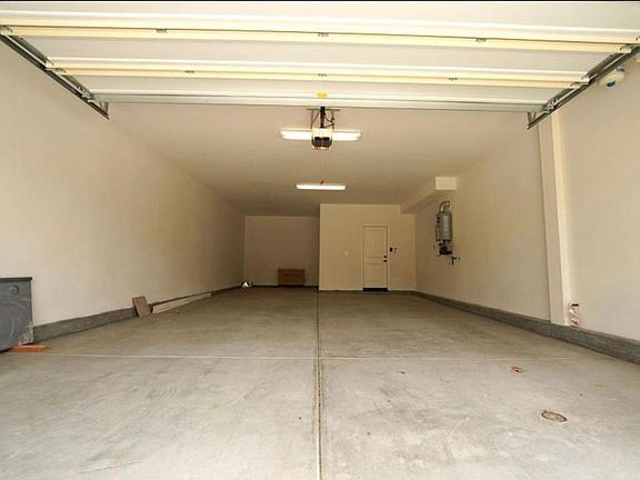 5th image of 3211 E Artessa Way