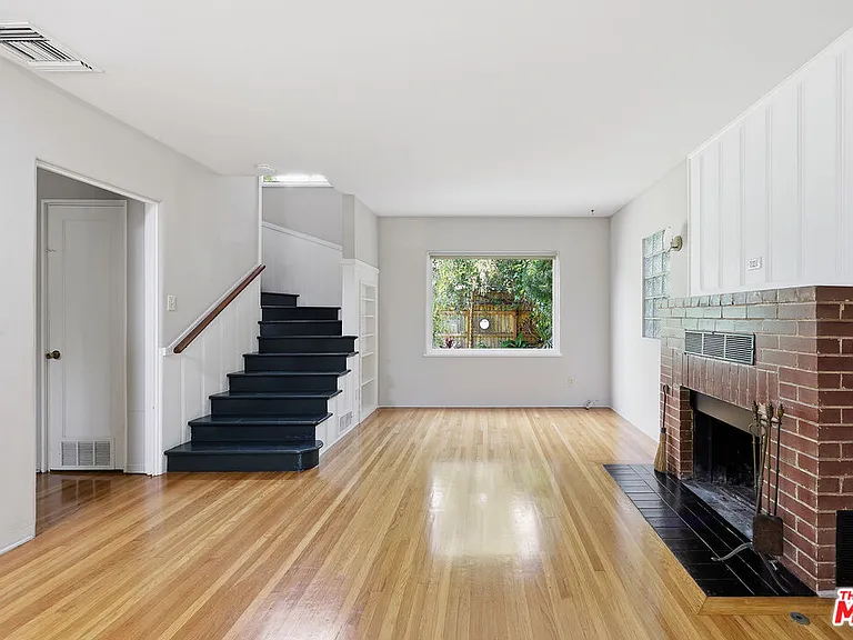 820 Crestmoore Pl — Photo 4