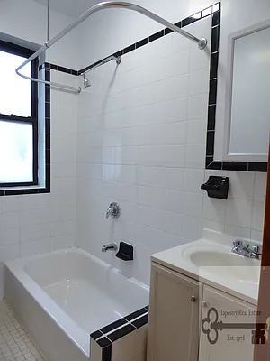 Rented by Tapestry Real Estate of Queens | media 18