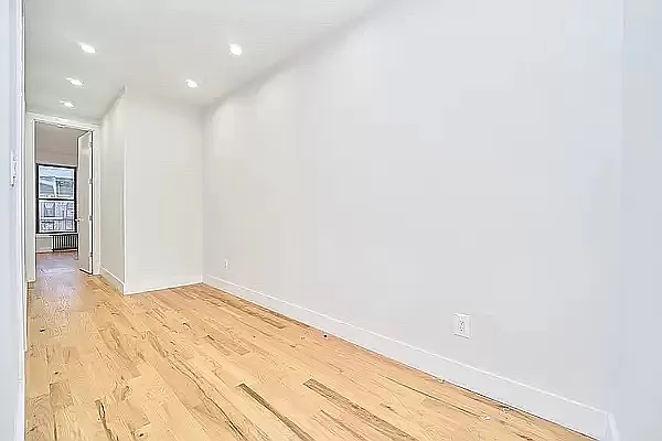 Rented by EXR | media 15