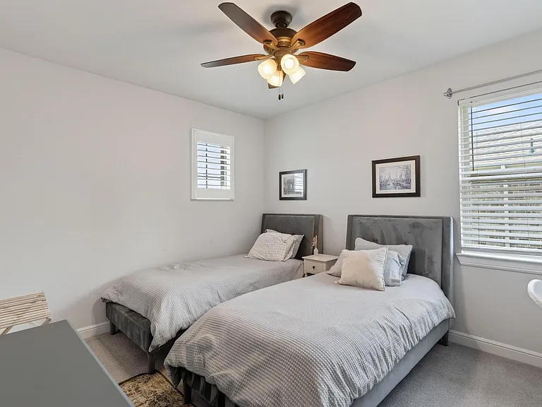 27 Floral Vista Dr — Photo 36