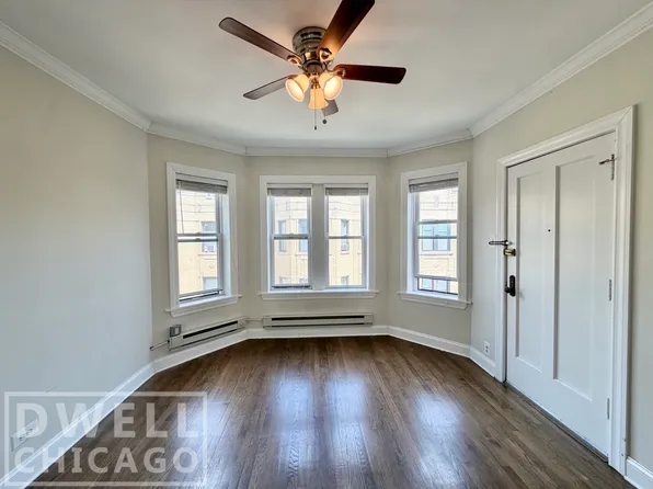 3823 N Greenview Ave #1, Chicago, IL 60613