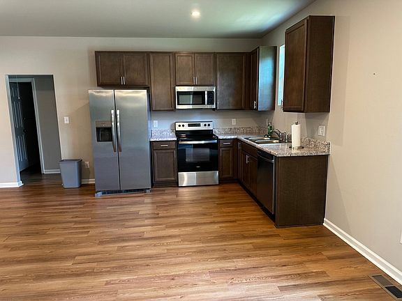 4th image of 5103 Medearis St