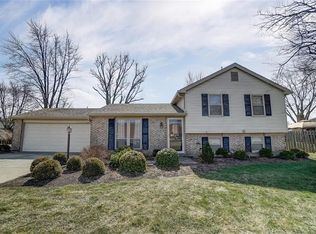 880 W Wenger Rd, Englewood, OH 45322