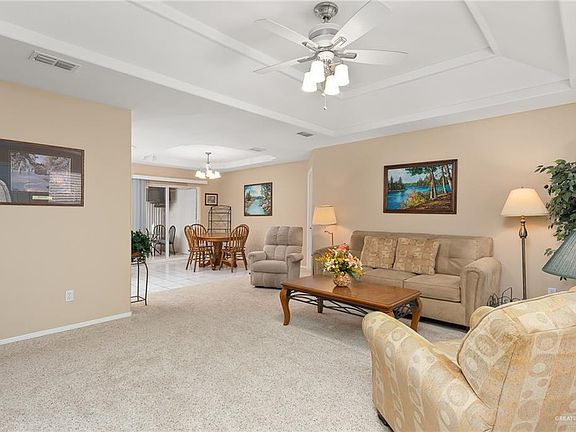 3rd image of 1928 Meadow Way Dr