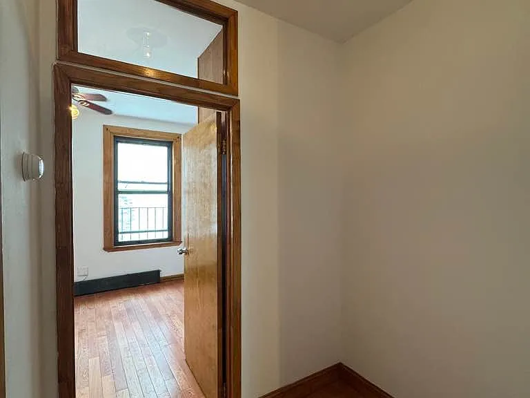 401 E 115th St #2N — Photo 8