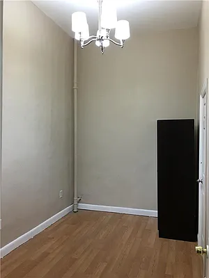 Rented by R New York | media 45