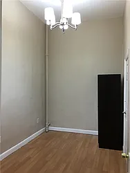 Rented by R New York