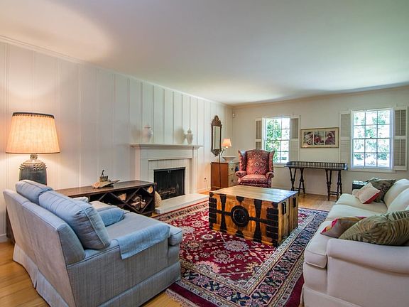 5th image of 14130 Squirrel Hollow Ln