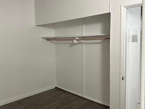 4th image of 626 S 66th St