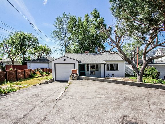 3rd image of 3010 Orange Ave