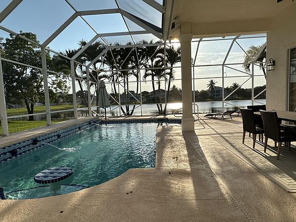 4th image of 11750 Osprey Pointe Cir