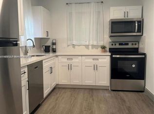 2500 NE 181st St, North Miami Beach, FL 33160